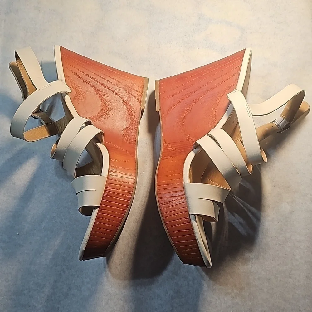 Lucky Brand Leather Strappy Wedged Sandals